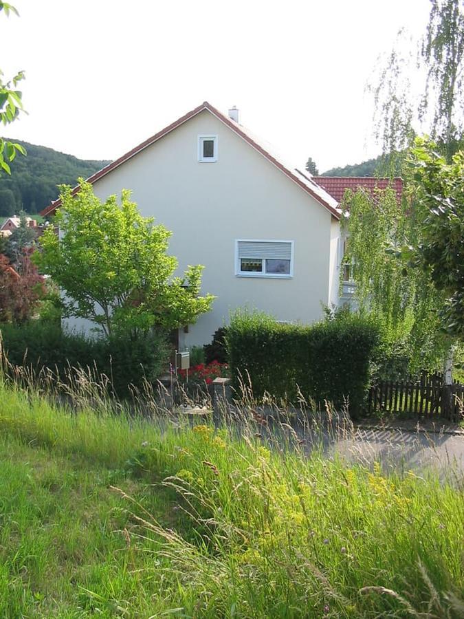 Ferienwohnung Im Gruenen Illschwang Экстерьер фото